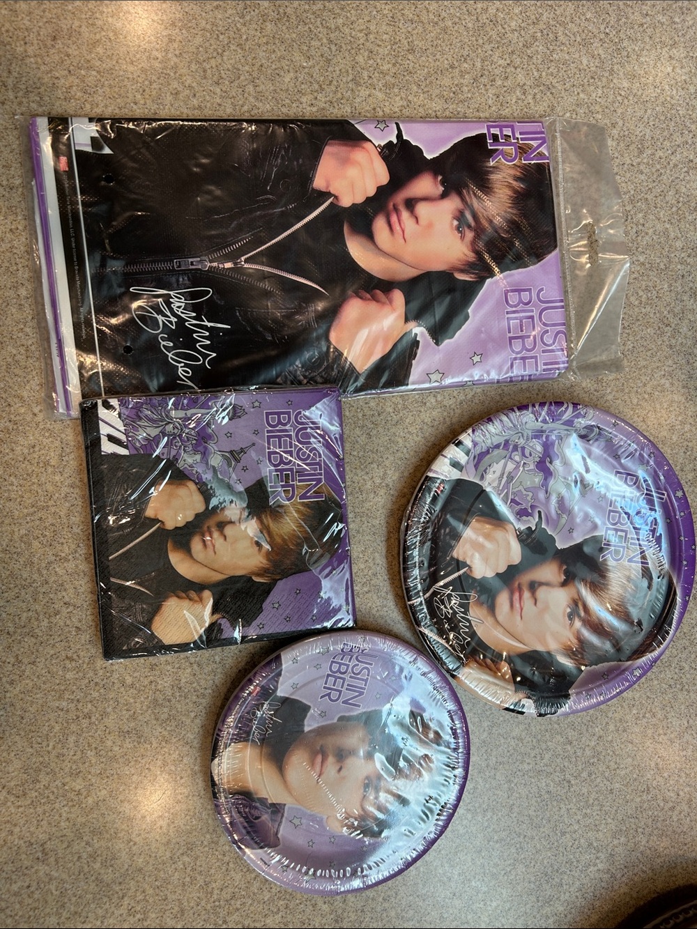 Justin Bieber Purple & Black Party Tableware Set - Plates, Napkins, Tablecover